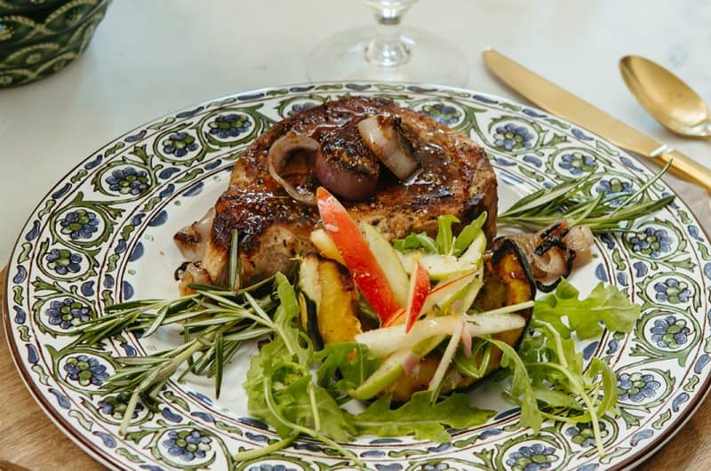 Pan-Roasted Pork Chops with Shallots and Fennel