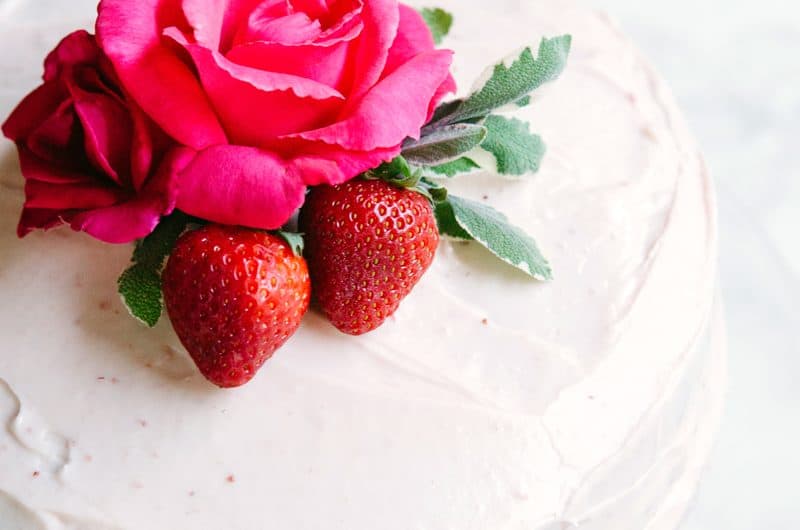 The Best Strawberry Cake